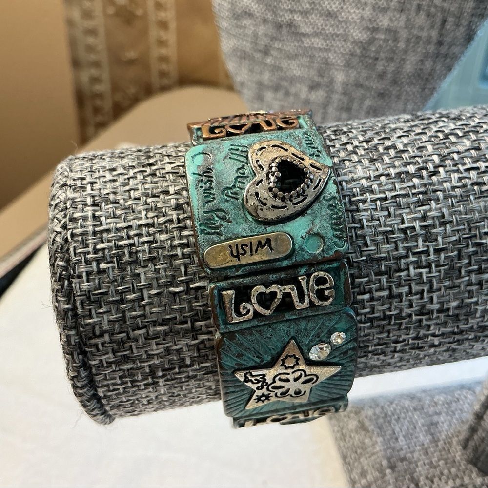Turquoise Love Stretch Bracelet with Heart Accents